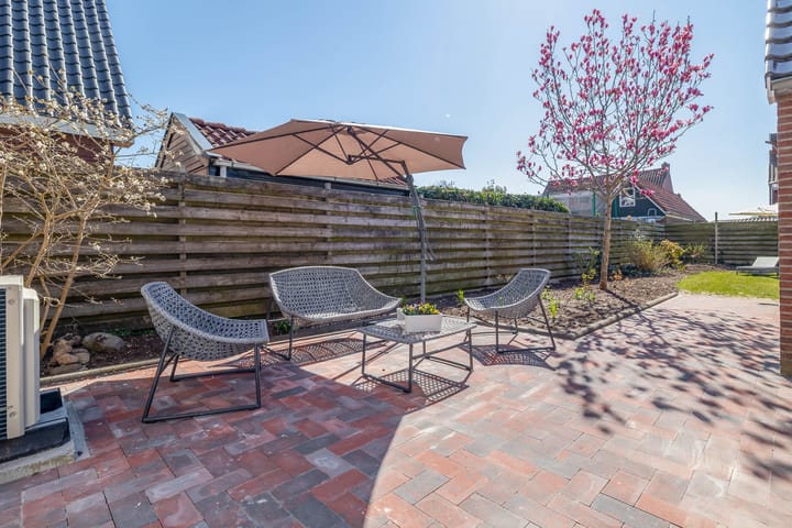 Photo 36 of Bovenburen 157