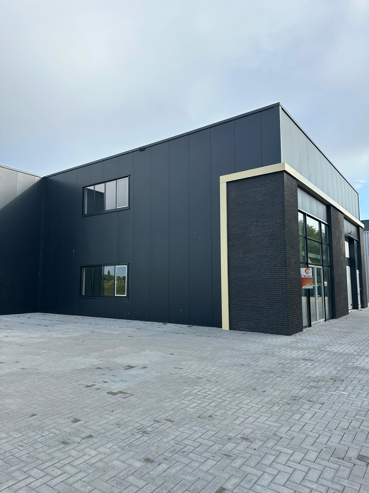 Bekijk foto 3 van Randweg 17-B