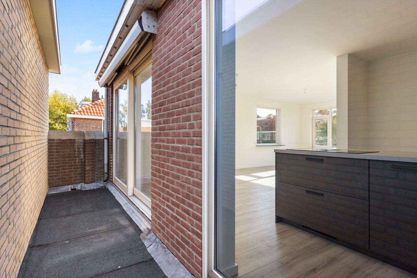 Photo 14 of Vossiusstraat 50