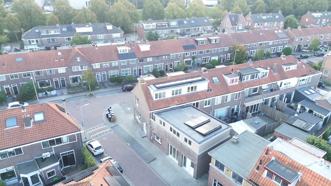 Photo 37 of Vossiusstraat 50