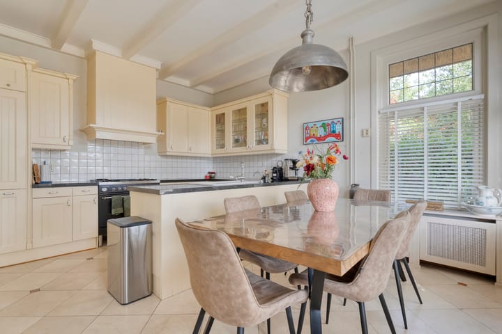 Foto 4 van Hoofdweg 12