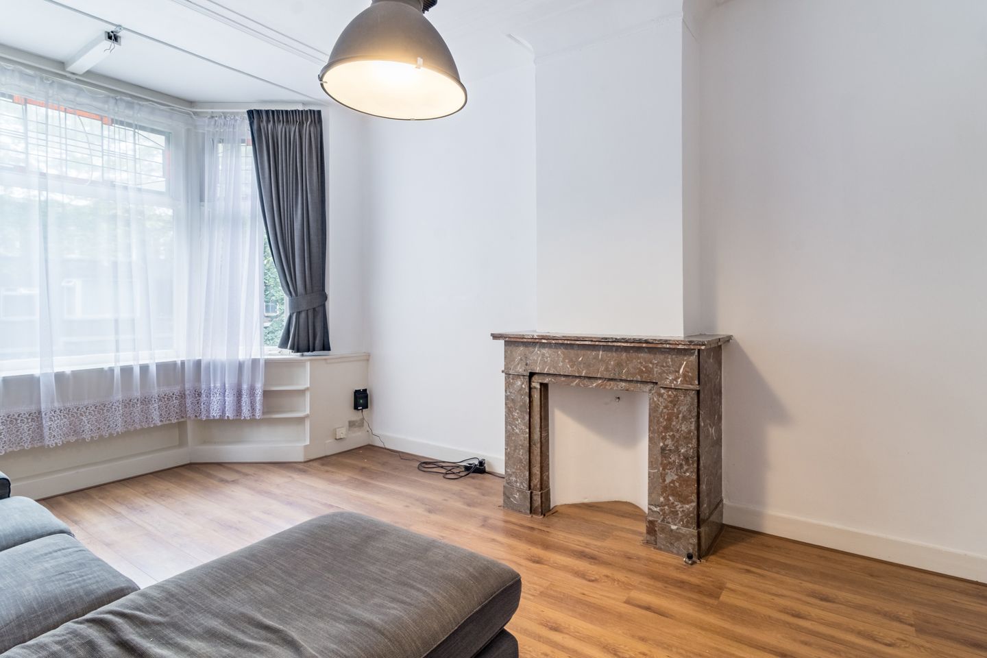 Foto 5 van Caan van Necklaan 81