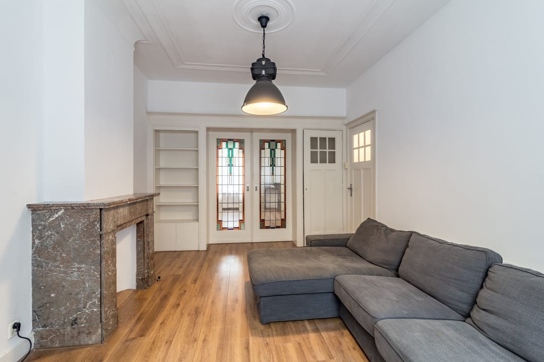 Foto 8 van Caan van Necklaan 81