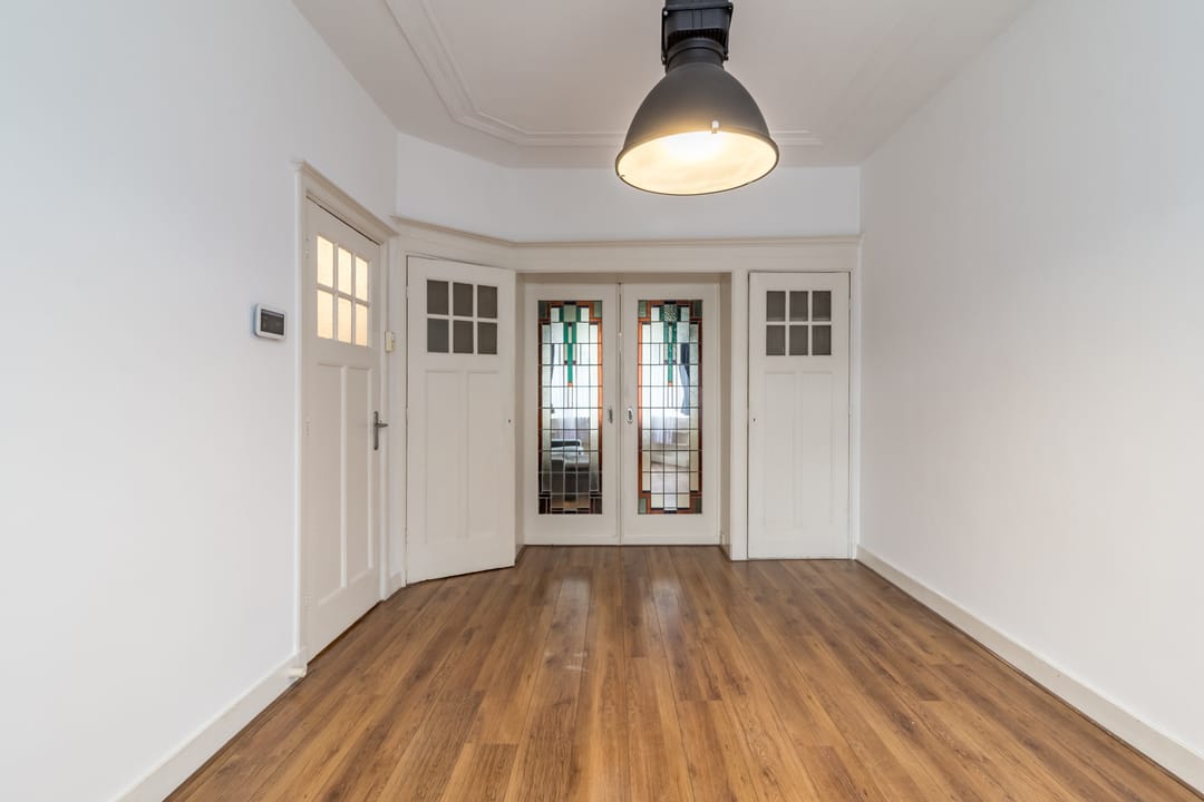 Foto 11 van Caan van Necklaan 81