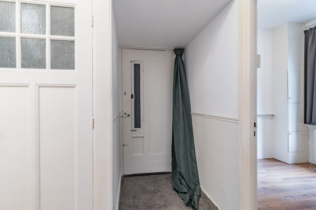 Foto 13 van Caan van Necklaan 81