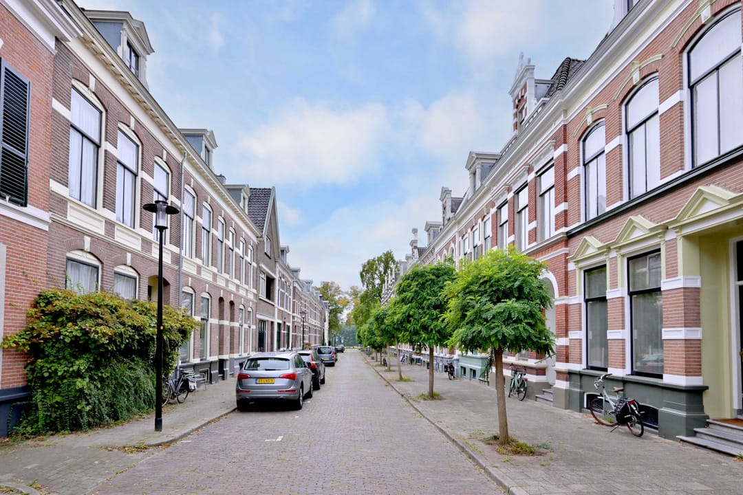 Photo 28 of Graaf van Burenstraat 25