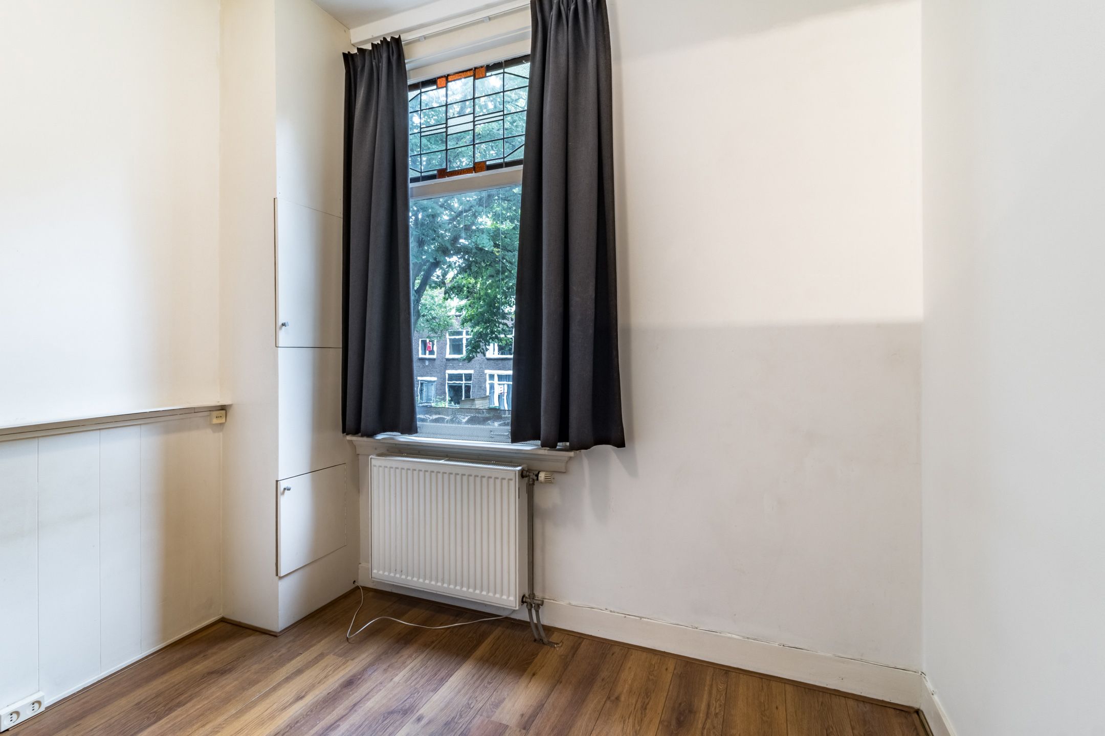 Foto 15 van Caan van Necklaan 81