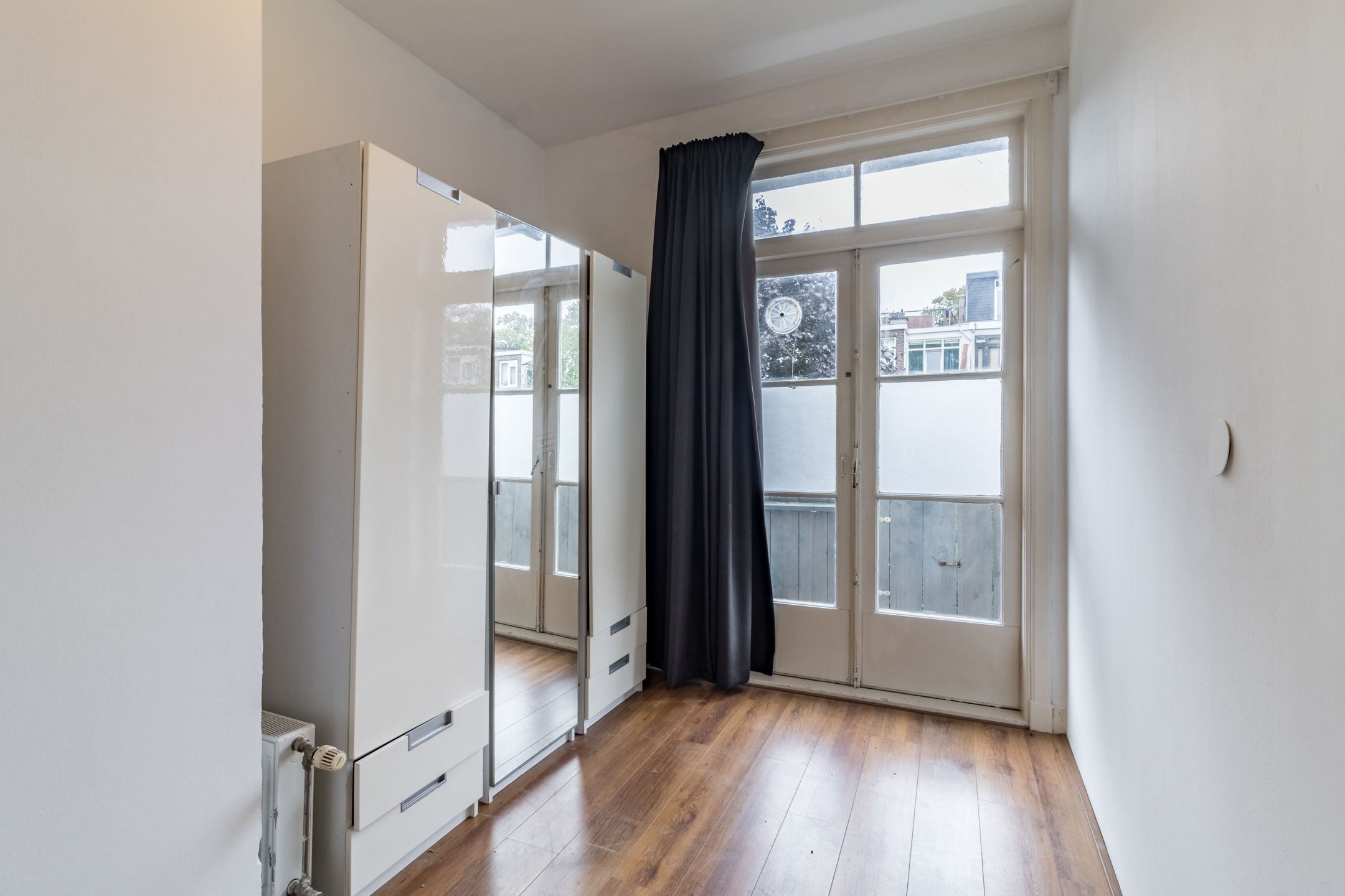 Foto 24 van Caan van Necklaan 81