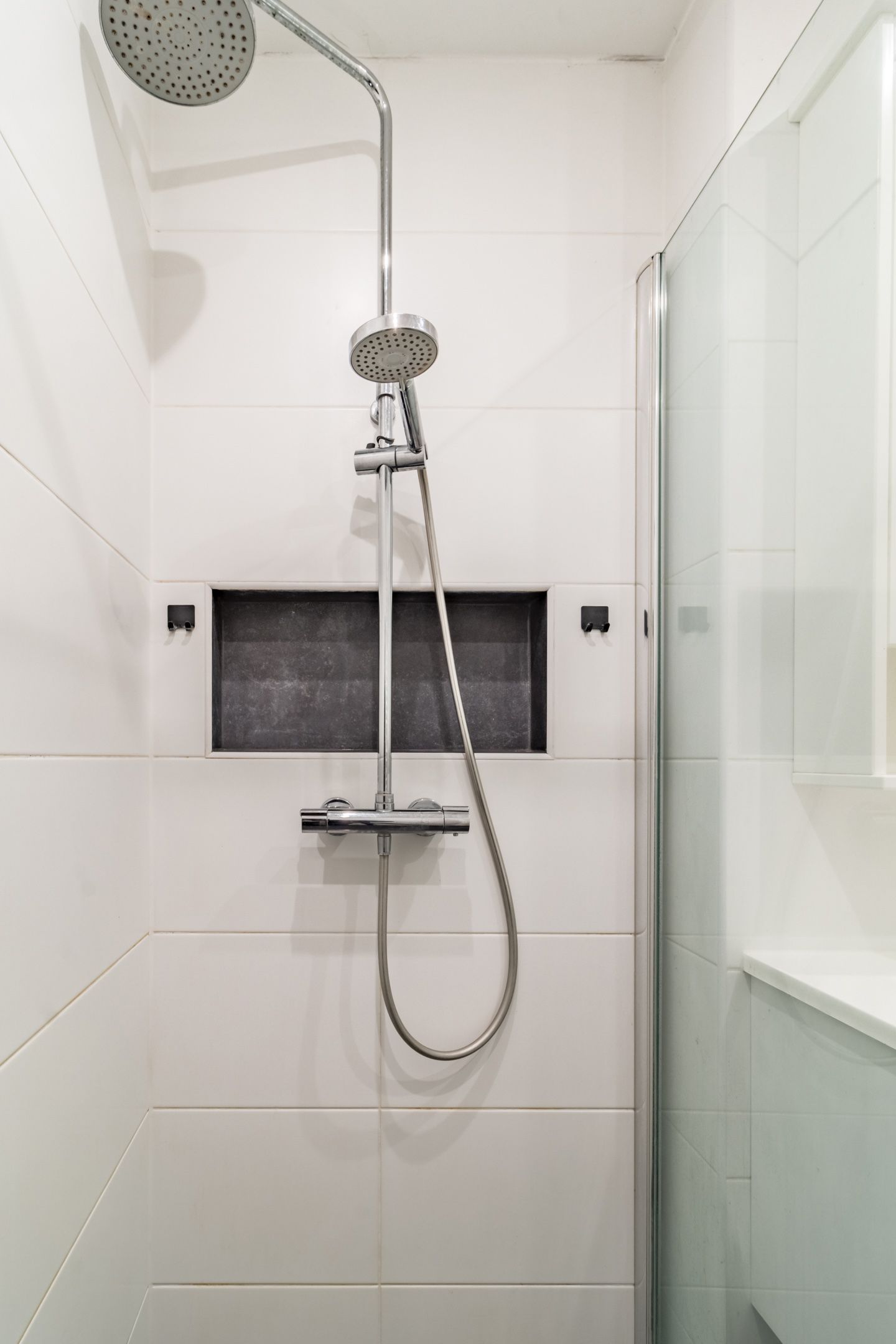 Foto 30 van Caan van Necklaan 81