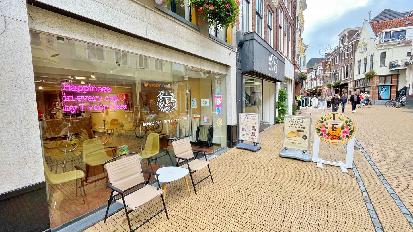 View photo 2 of Zwanestraat 29