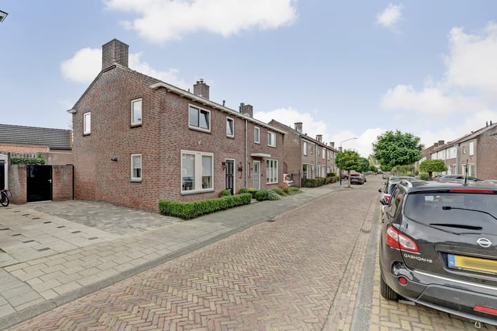 Foto 41 van Vincent van Goghstraat 5