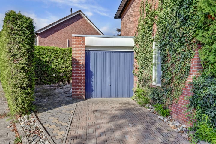 Foto 24 van Planetenstraat 11