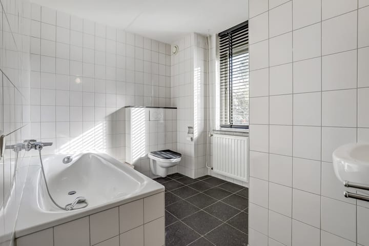 Foto 13 van Planetenstraat 11