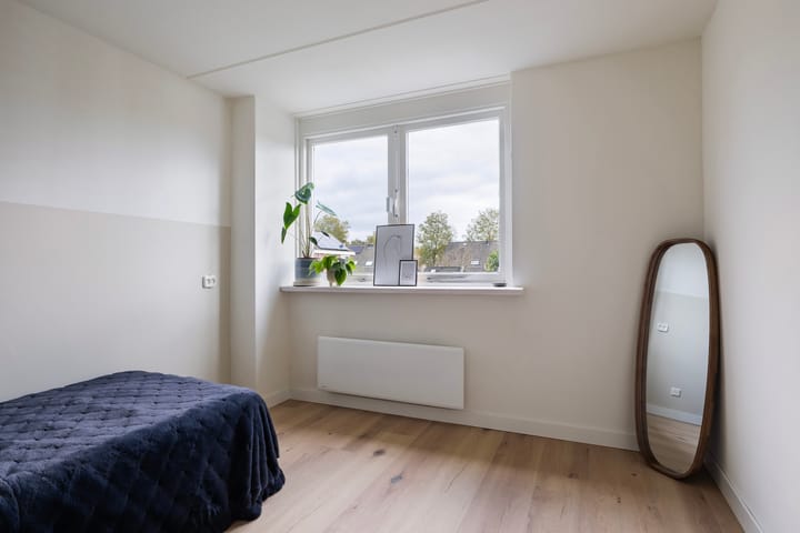 Photo 37 of De Bolle 104