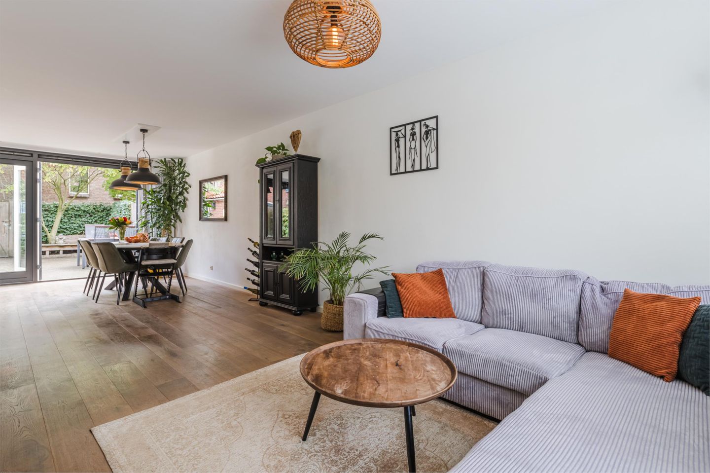 Foto 19 van Mecklenburgstraat 8