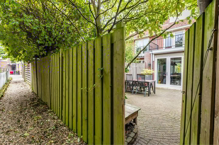 Photo 37 of Mecklenburgstraat 8