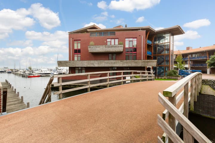 Photo 9 of Zuiderzee op Zuid 126