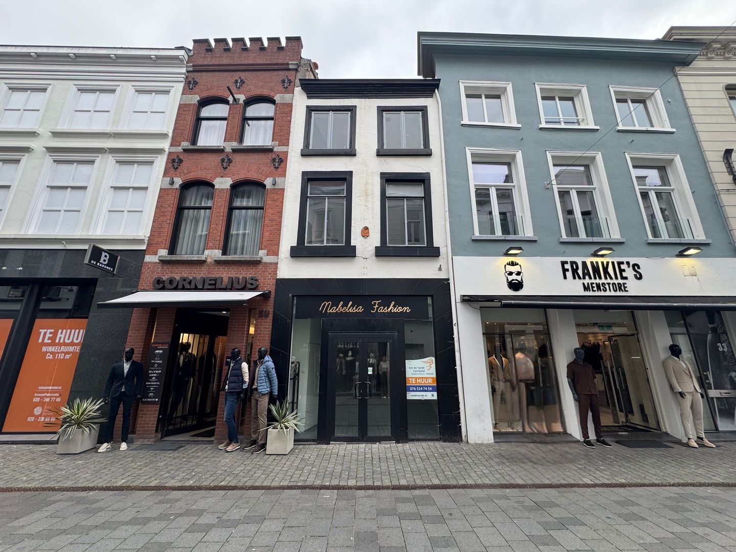 View photo 2 of Lange Brugstraat 31