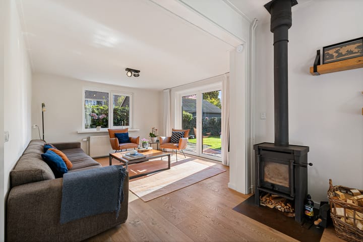 Photo 2 of Zonnebloemstraat 4