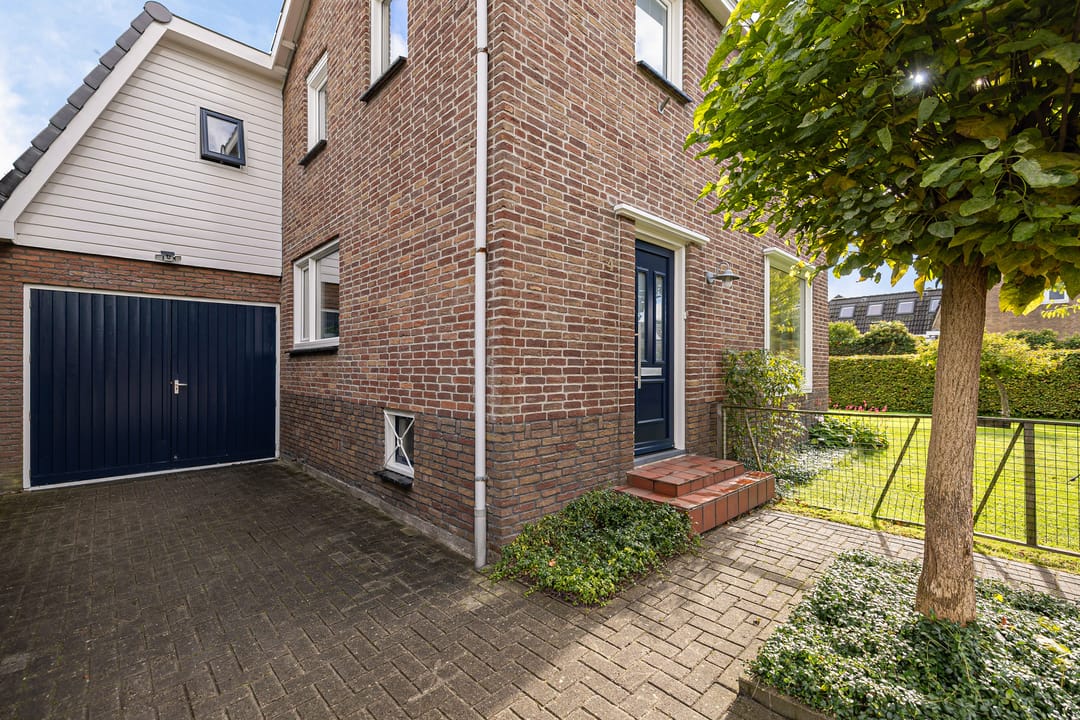 Foto 8 van Zonnebloemstraat 4