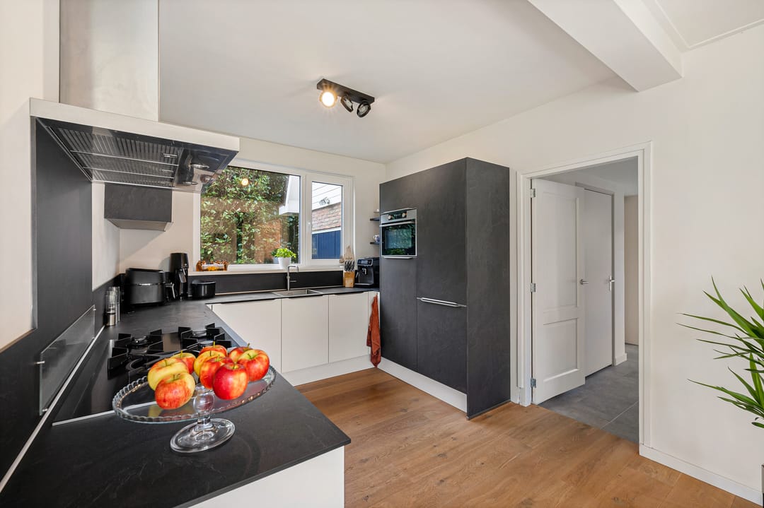 Foto 13 van Zonnebloemstraat 4