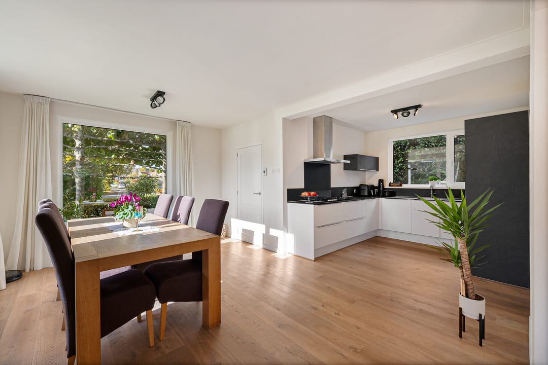 Foto 17 van Zonnebloemstraat 4