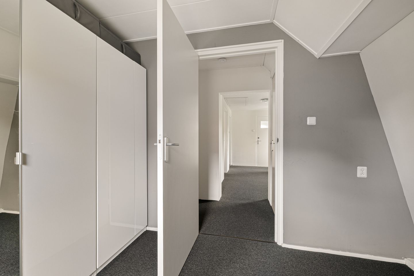 Foto 34 van Zonnebloemstraat 4