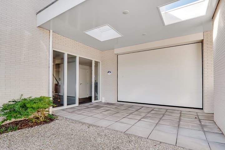 Foto 2 van Hoofdweg 1137