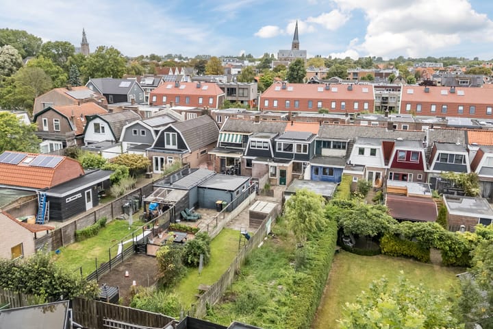 Photo 32 of Regentenstraat 16