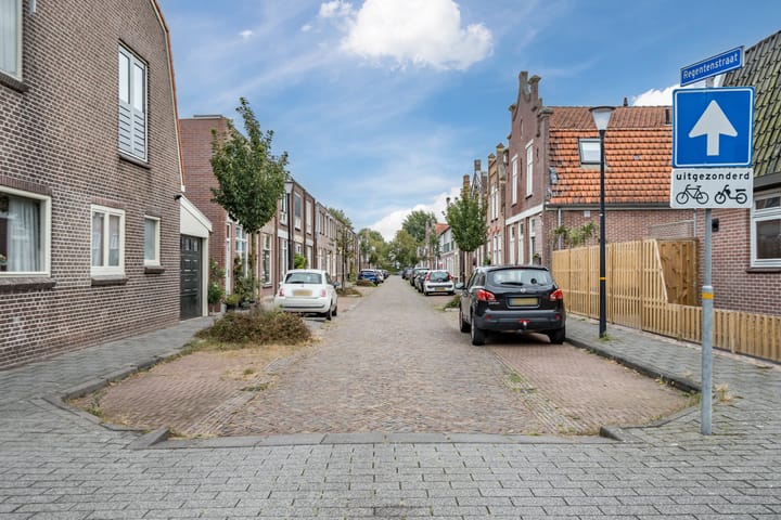 Photo 33 of Regentenstraat 16