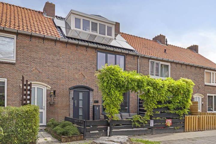 Foto 35 van Jan Hoornstraat 72