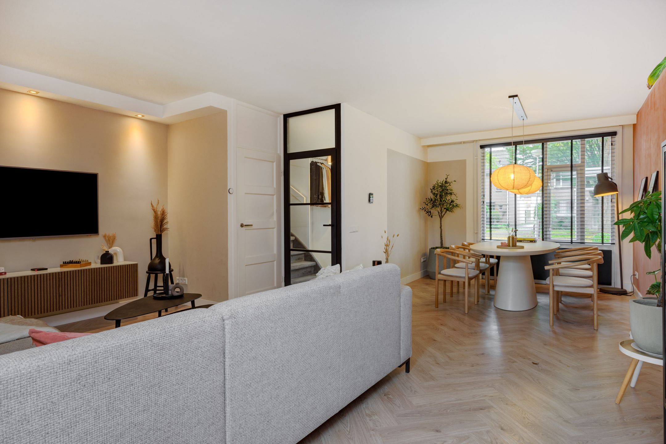 Photo 6 of Lokeren 155