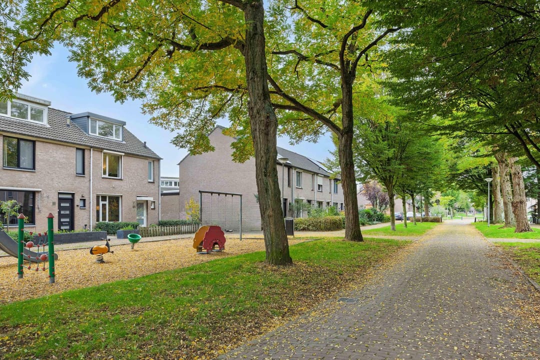 Photo 32 of Lokeren 155