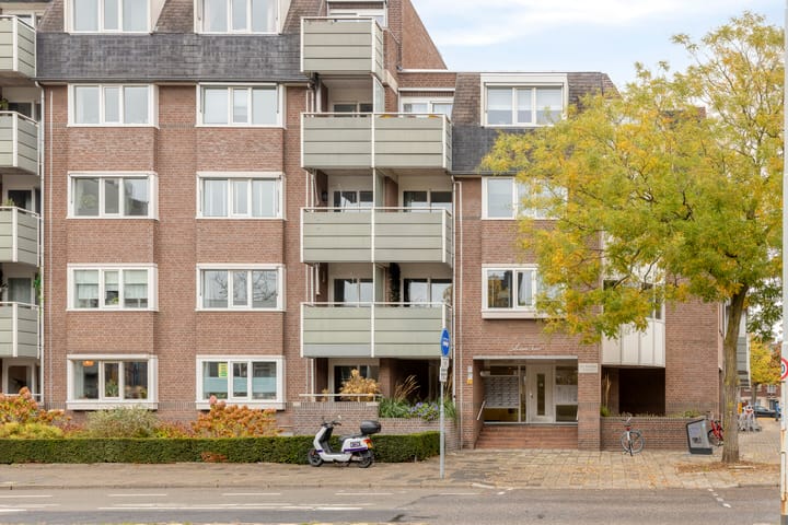 Foto 2 van P Czn Hooftlaan 59