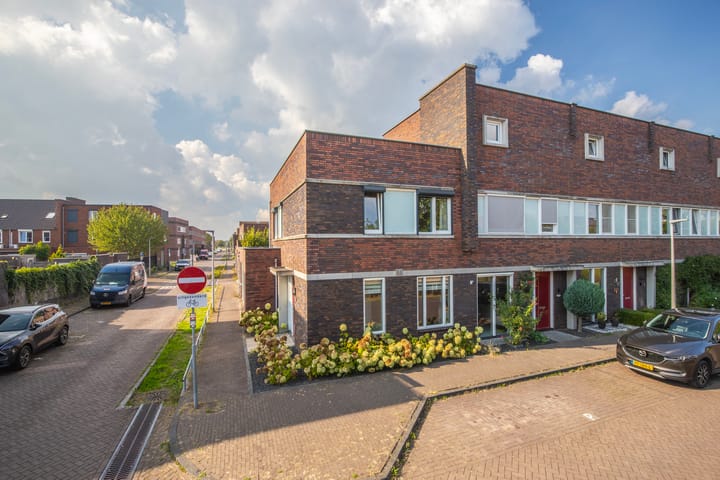 Foto 33 van Byblisstraat 115