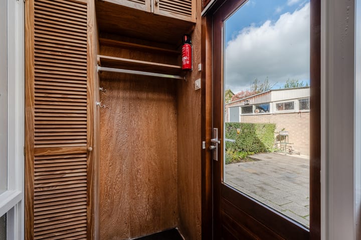 Photo 17 of Dirk Bavolaan 34