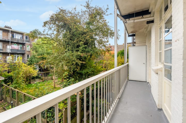 Photo 17 of Curaçaostraat 60-1