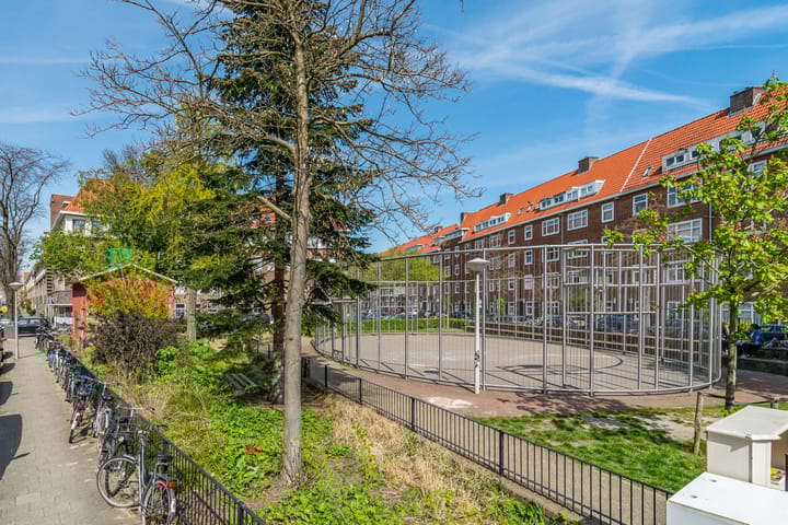 Photo 29 of Curaçaostraat 60-1