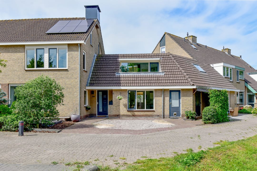 Photo 41 of Schoutstraat 26