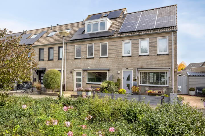 Photo 8 of Clara Visserstraat 18