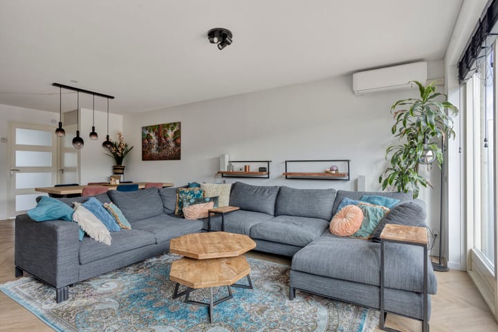 Photo 11 of Clara Visserstraat 18