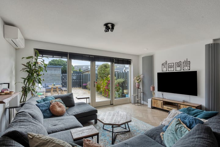 Photo 12 of Clara Visserstraat 18