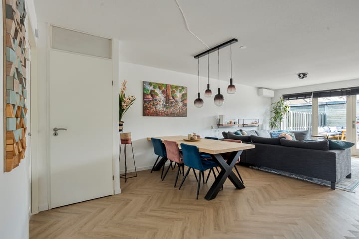 Photo 15 of Clara Visserstraat 18