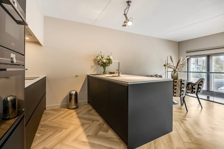 Foto 16 van J.G. Sandbrinkstraat 32