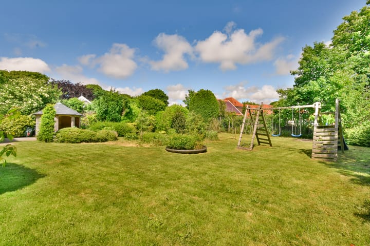 Foto 35 van Schoolstraat 8