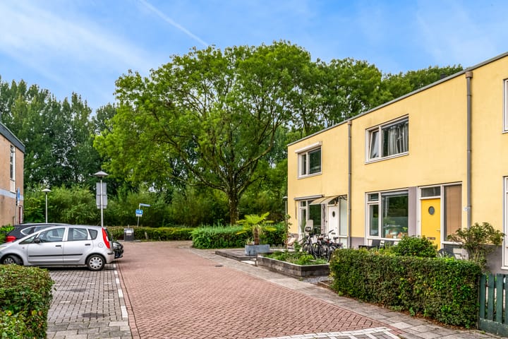 Photo 38 of Klaroenlaan 17