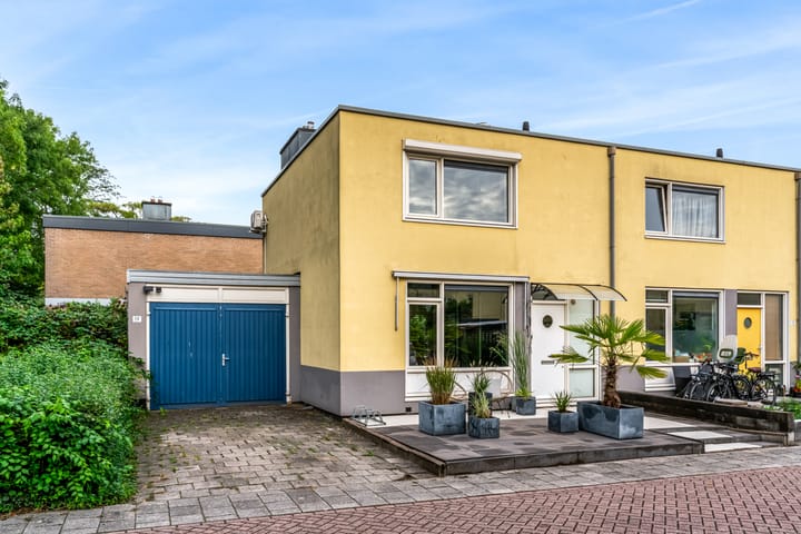 Photo 39 of Klaroenlaan 17