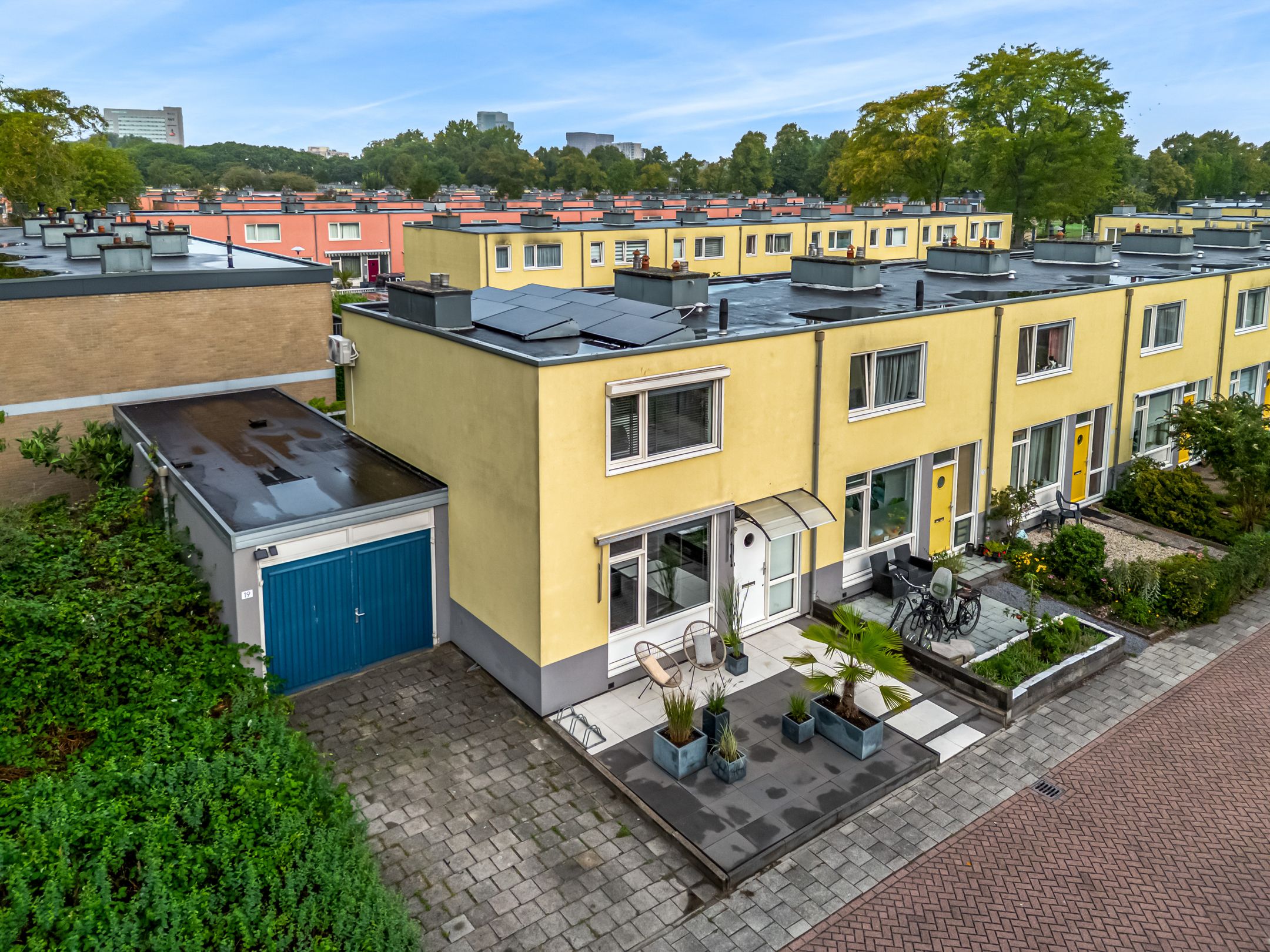 Photo 42 of Klaroenlaan 17