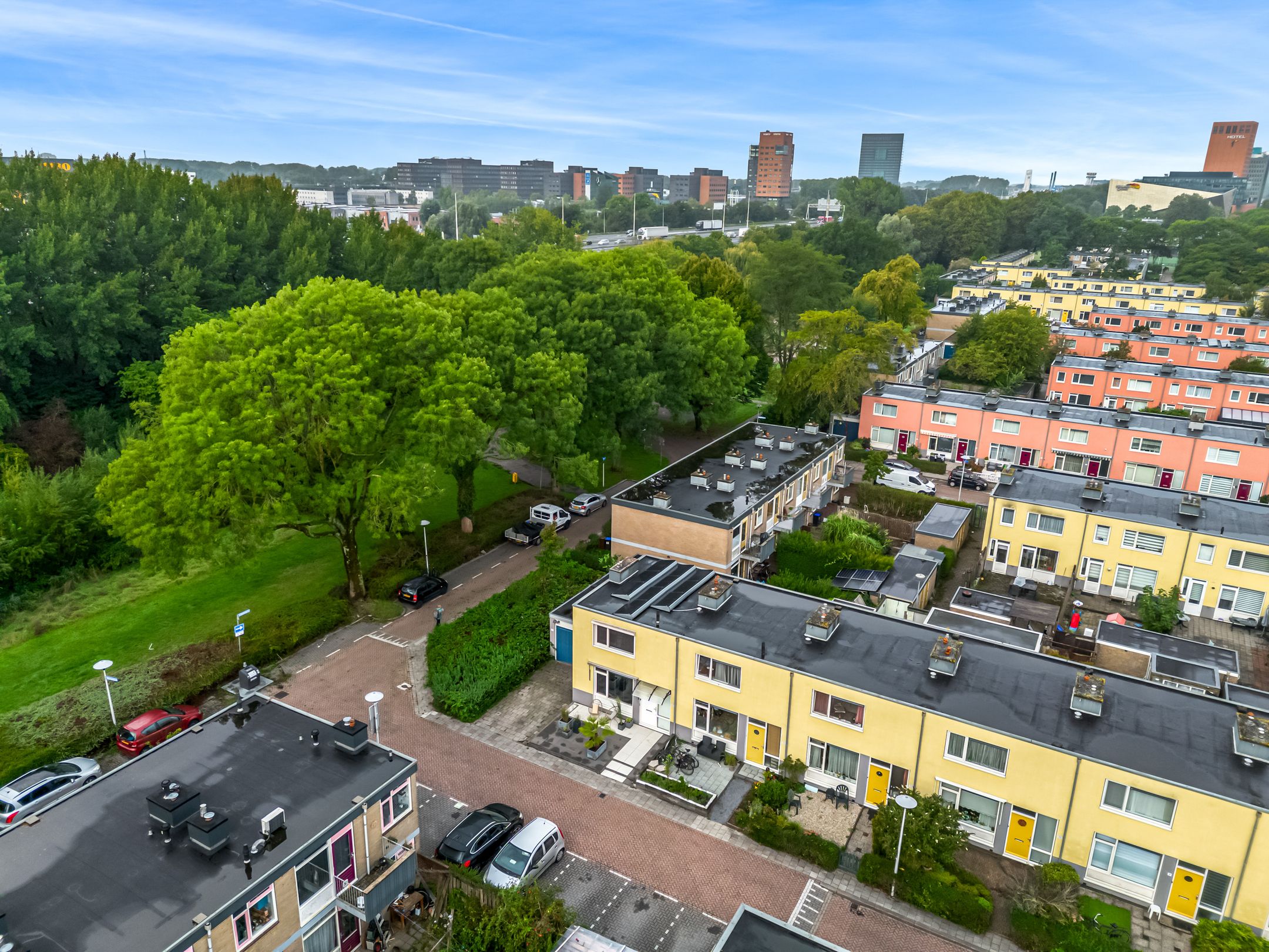 Photo 45 of Klaroenlaan 17