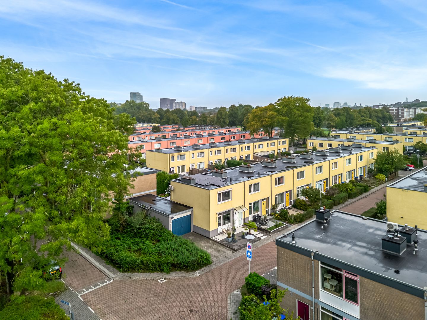 Photo 49 of Klaroenlaan 17